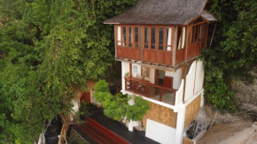 The Hidden Escapes- Unique Tiny Home on Bingin Beach with Breathtaking Ocean & Sunset Views
